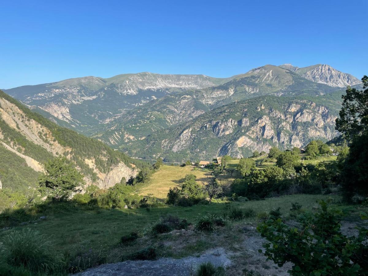 Gite De La Fontaine Gorges De Daluis Екстер'єр фото