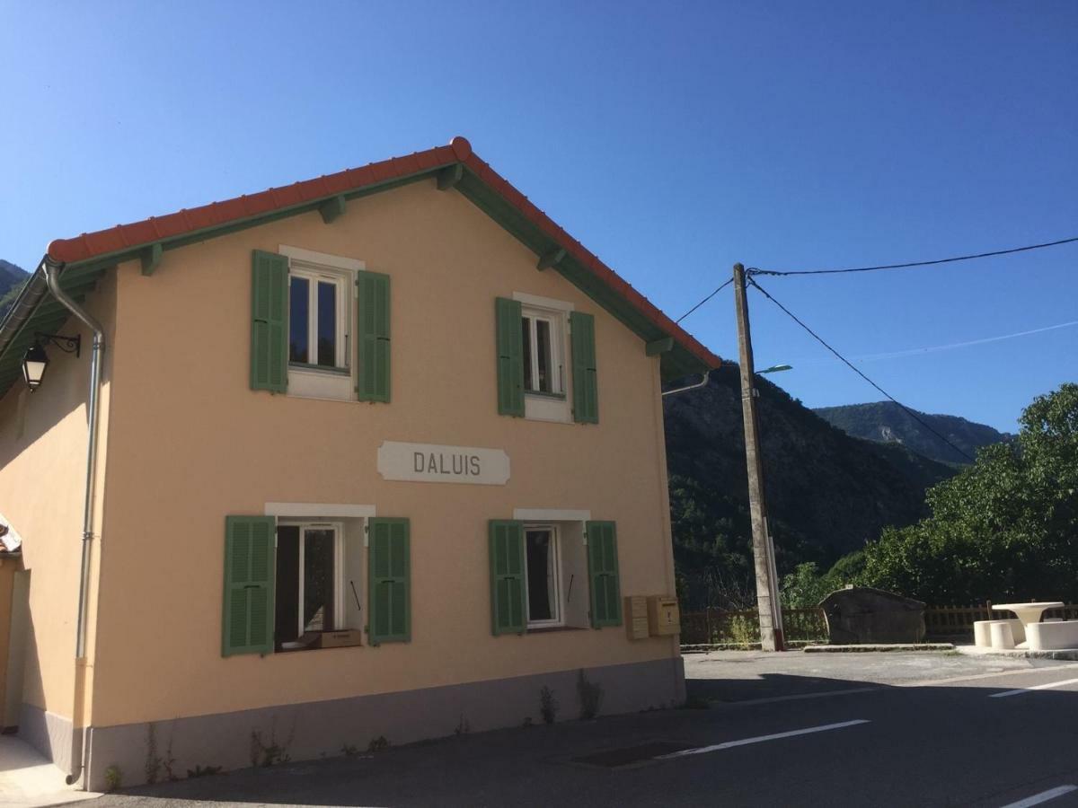 Gite De La Fontaine Gorges De Daluis Екстер'єр фото